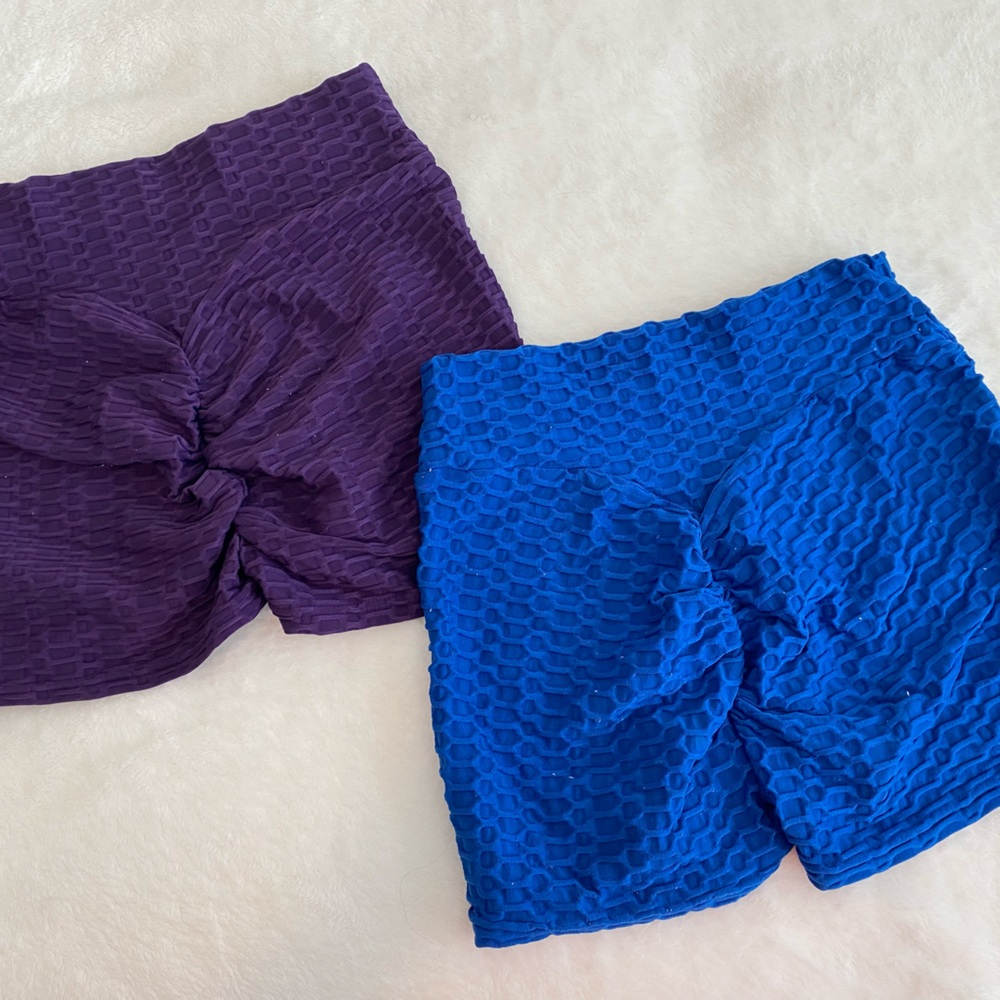 Set of 2 booty lifting shorts